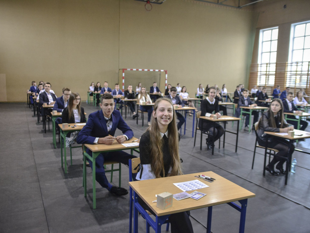 Rozpoczęły się egzaminy gimnazjalne (ZDJĘCIA)