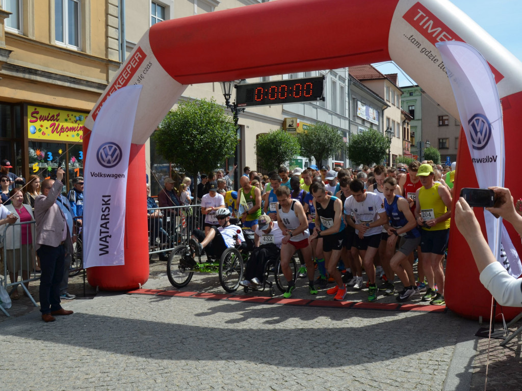 Bieg Krotosa. Prawie 500 osób na starcie (FOTO)