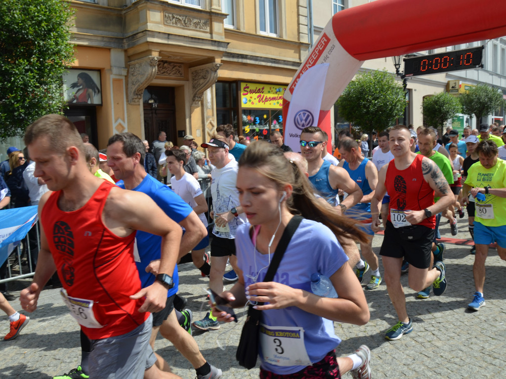 Bieg Krotosa. Prawie 500 osób na starcie (FOTO)