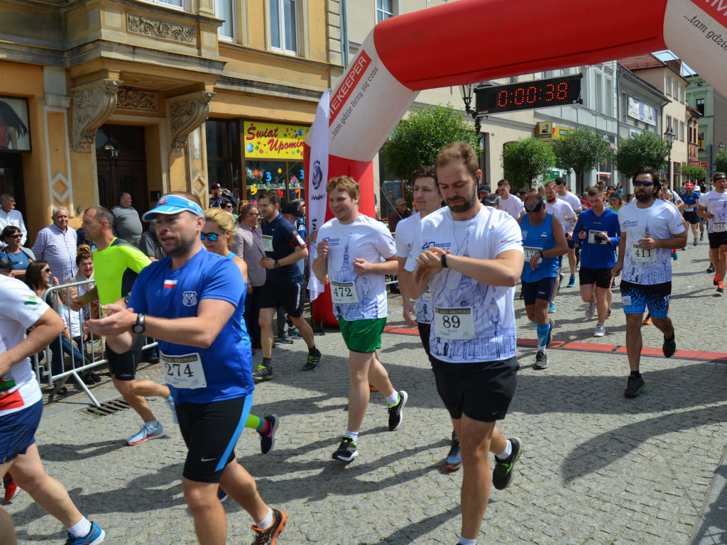 Bieg Krotosa. Prawie 500 osób na starcie (FOTO)