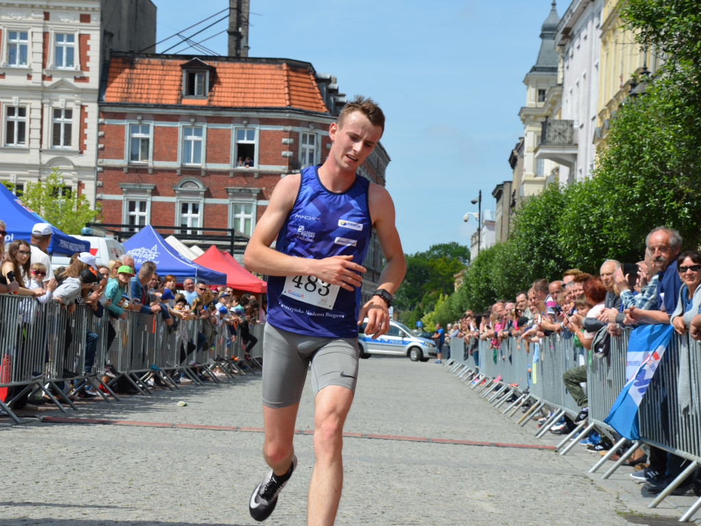 Bieg Krotosa. Prawie 500 osób na starcie (FOTO)