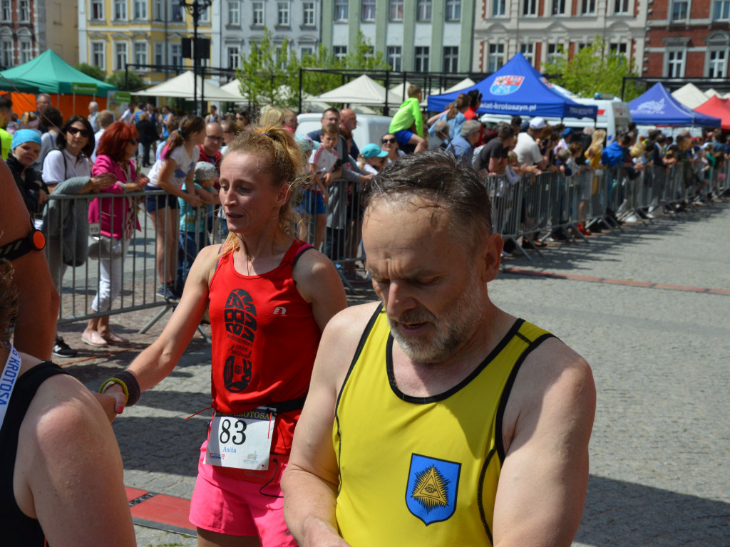 Bieg Krotosa. Prawie 500 osób na starcie (FOTO)