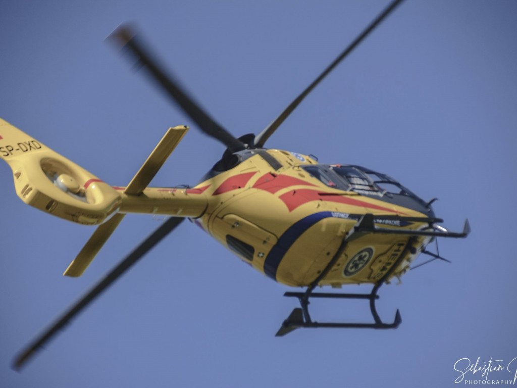 SULMIERZYCE. Wypadek 3 samochodów. 5 osób w szpitalach (FOTO)