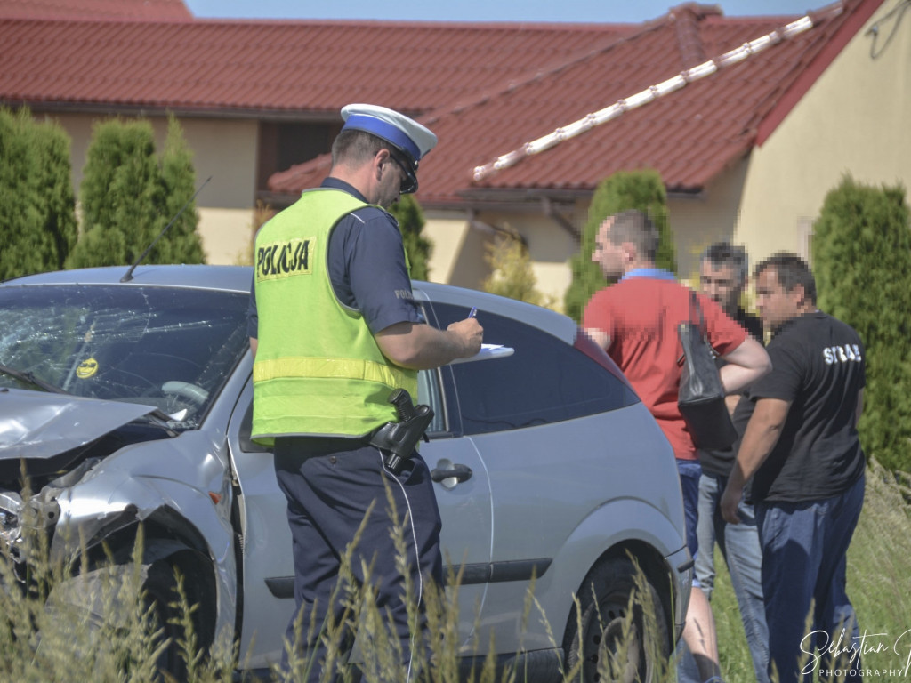 SULMIERZYCE. Wypadek 3 samochodów. 5 osób w szpitalach (FOTO)