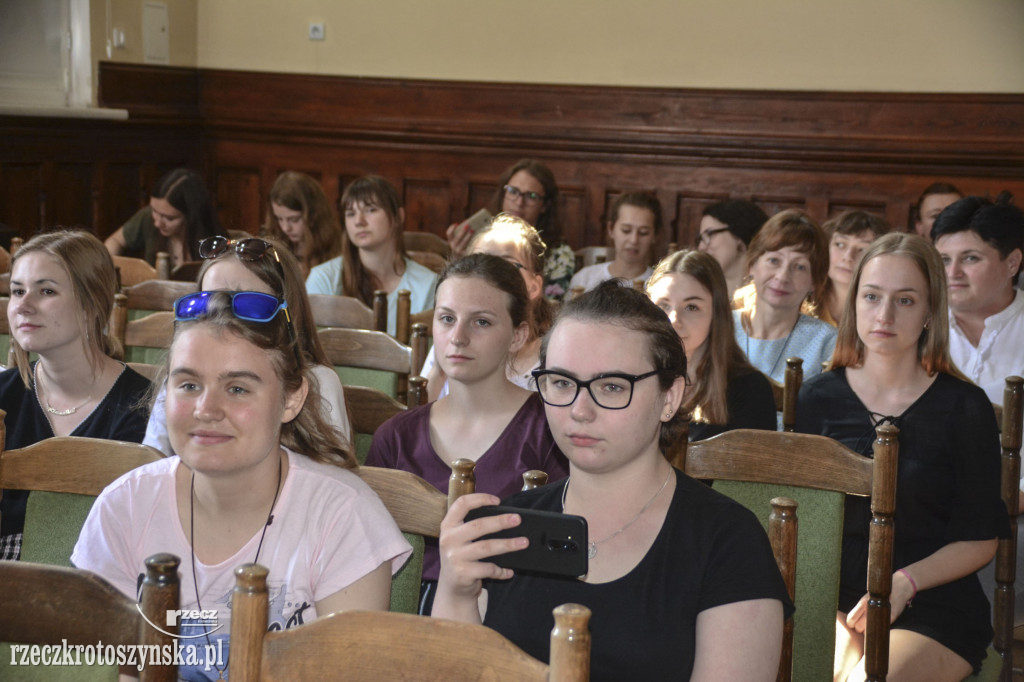 II Przegląd Piosenki w I LO Krotoszyn