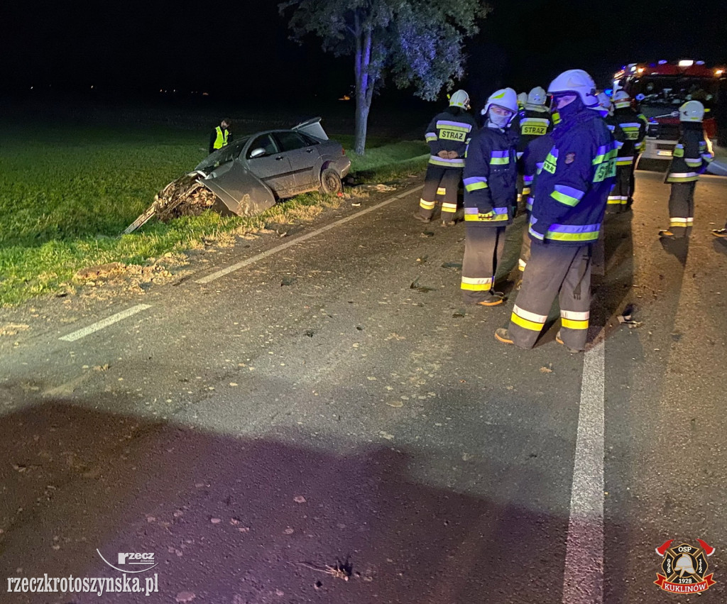 Wypadek w Kuklinowie. Pijany kierowca forda wylądował w rowie