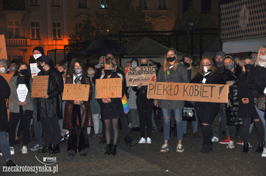 Niedzielny protest. Tłumy na krotoszyńskim Rynku