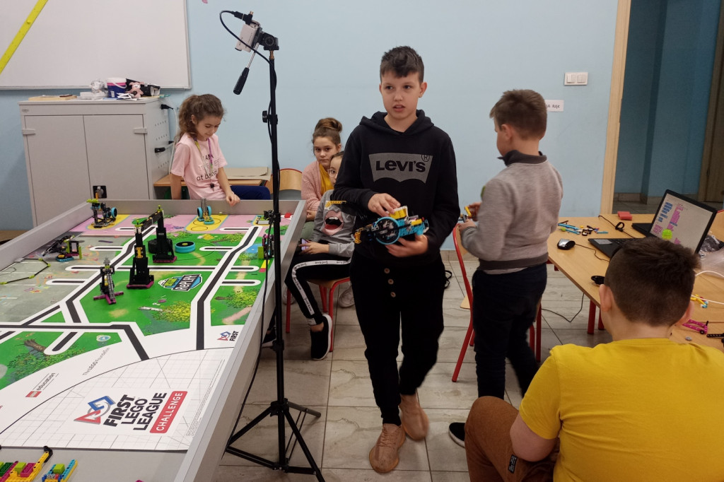 Stworzyli drużynę w First Lego League Challenge