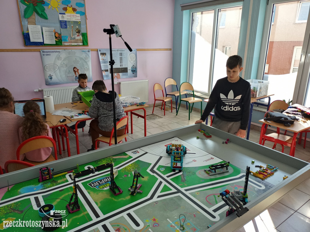 Stworzyli drużynę w First Lego League Challenge