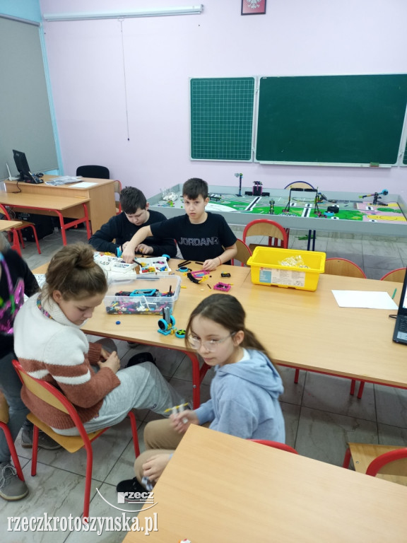 Stworzyli drużynę w First Lego League Challenge