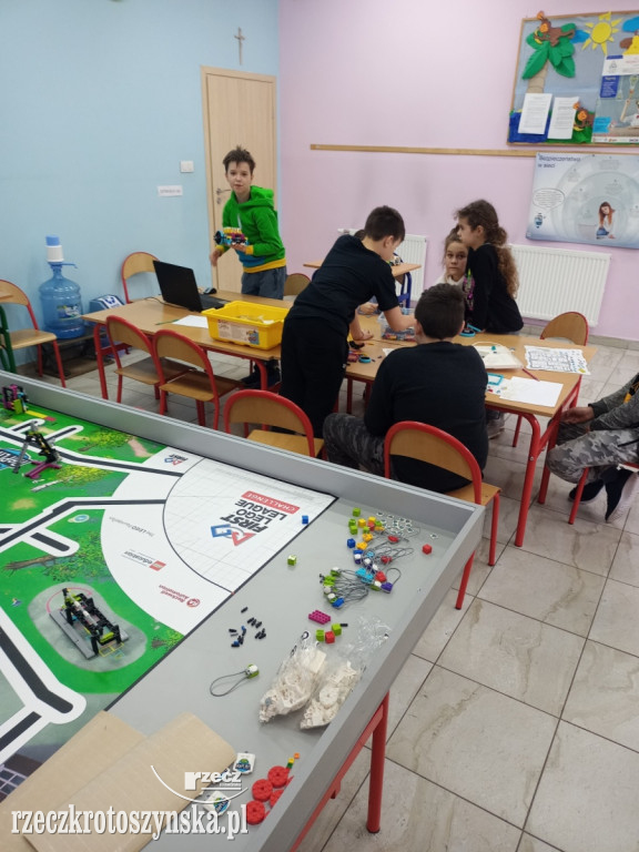 Stworzyli drużynę w First Lego League Challenge