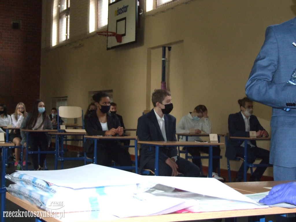 Rozpoczęły się egzaminy ósmoklasisty