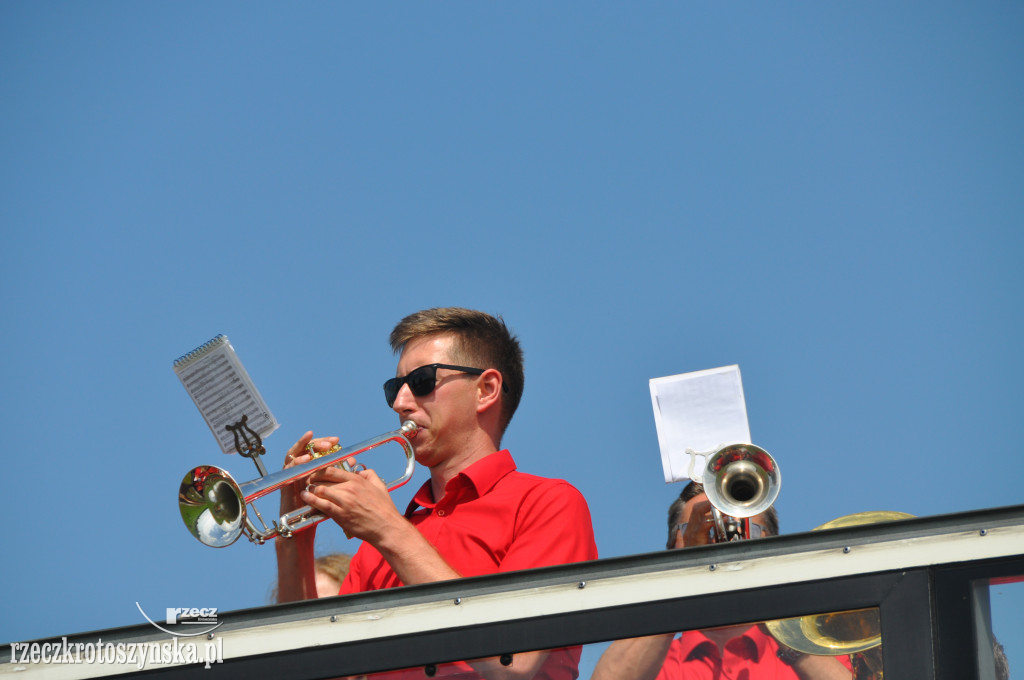 Orkiestra dęta przyjechała z muzyką