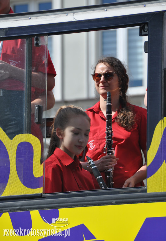 Orkiestra dęta przyjechała z muzyką