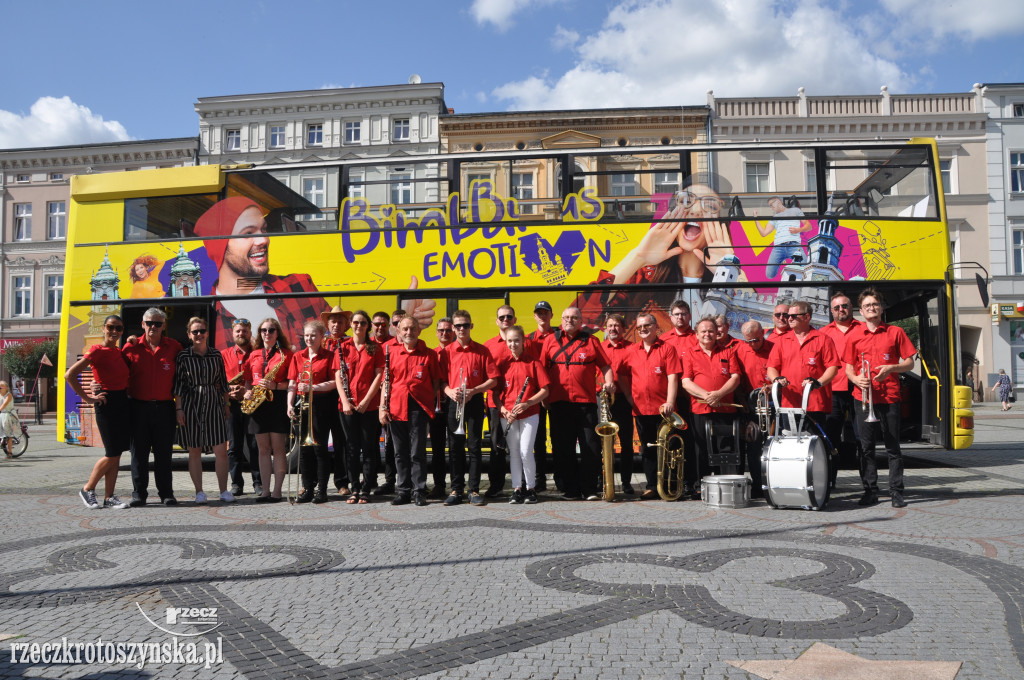 Orkiestra dęta przyjechała z muzyką