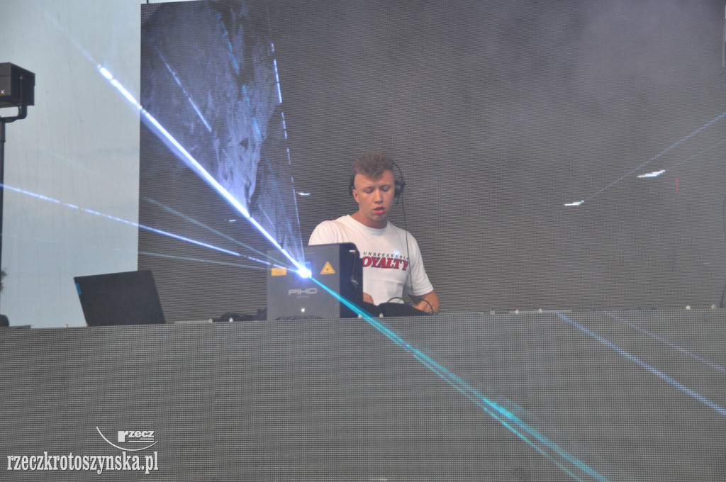 W rytm muzyki didżejów, czyli festiwal na krotoszyńskim targowisku