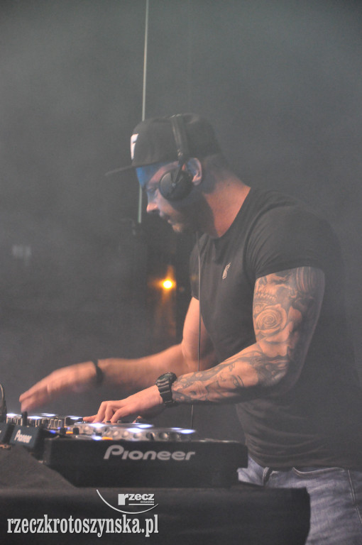 W rytm muzyki didżejów, czyli festiwal na krotoszyńskim targowisku