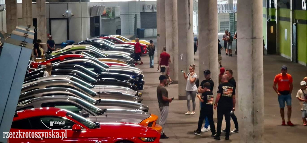 American Cars Mania na wrocławskim stadionie