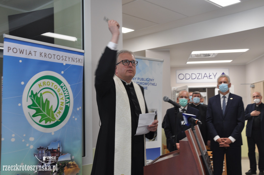 Szpital po rozbudowie otwarty z pompą
