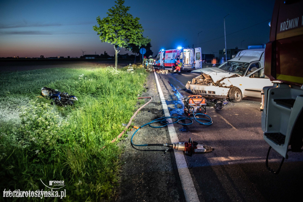 Wypadek na krajowej piętnastce. Auto potrąciło motorowerzystę