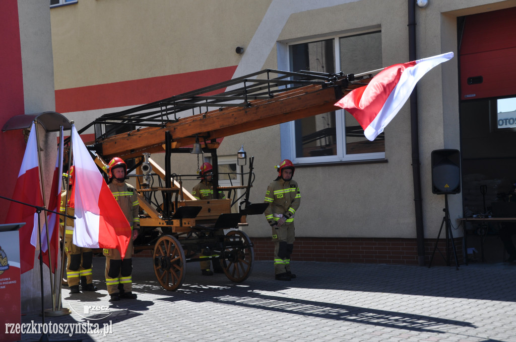 Awanse i odznaczenie z okazji Dnia Strażaka