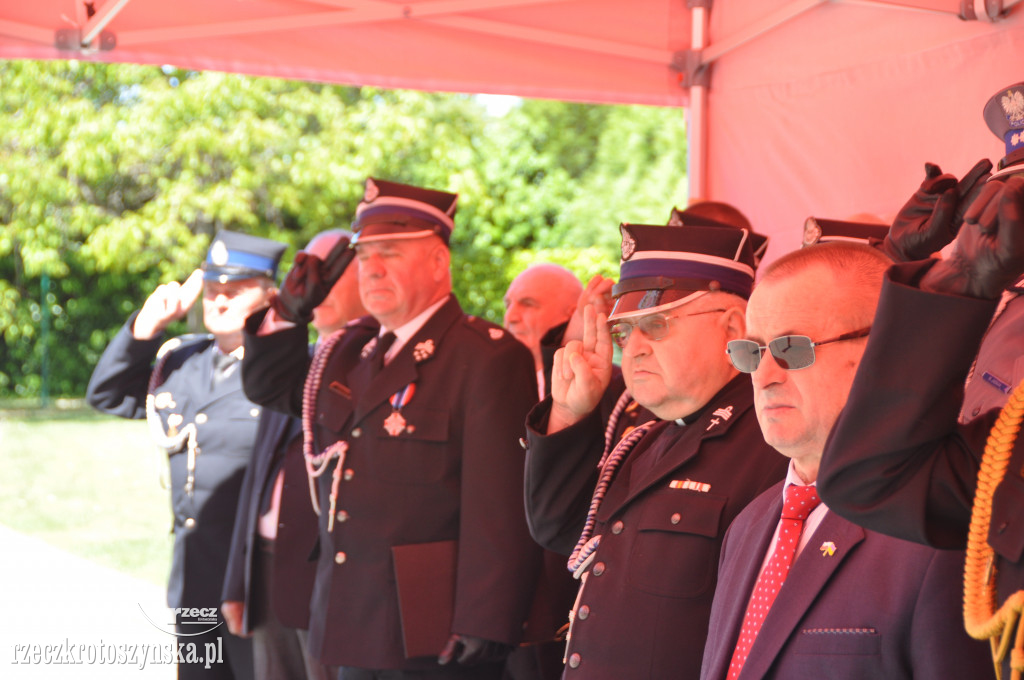 Awanse i odznaczenie z okazji Dnia Strażaka