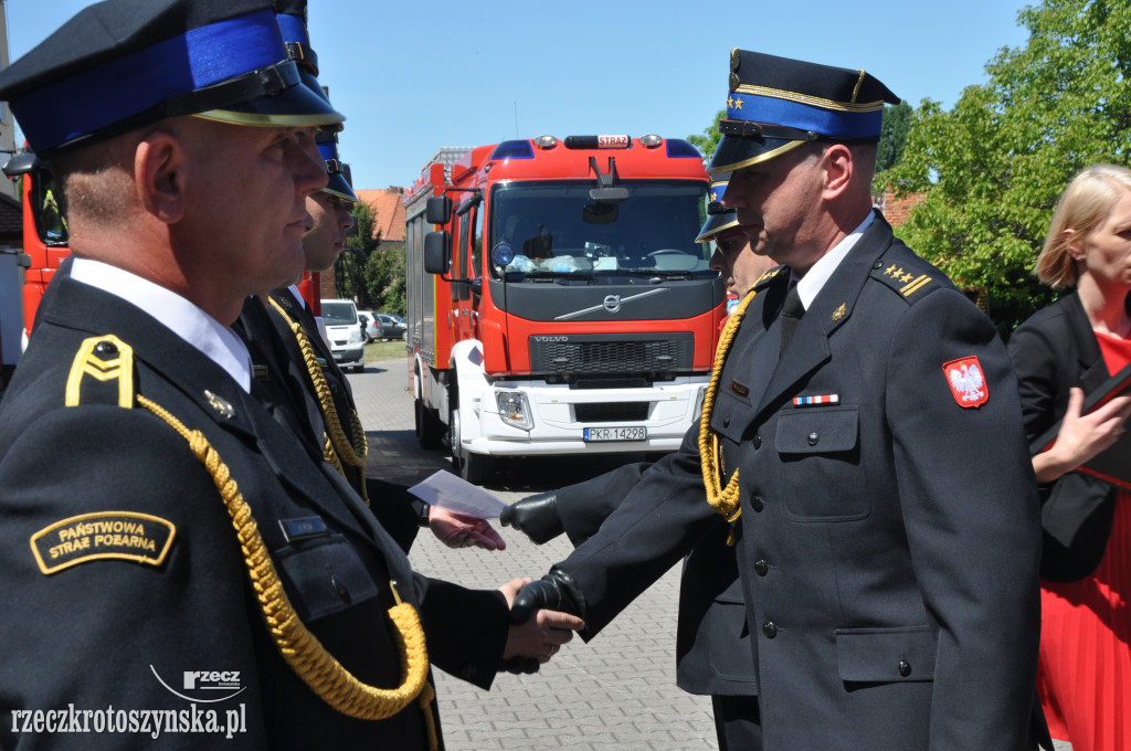 Awanse i odznaczenie z okazji Dnia Strażaka