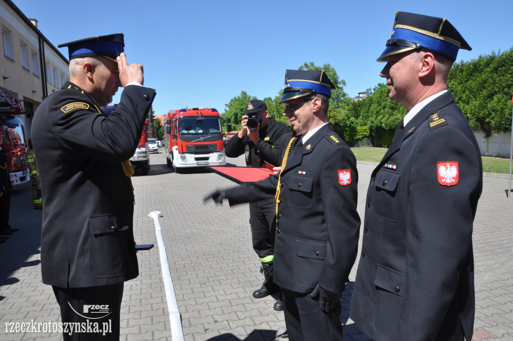 Awanse i odznaczenie z okazji Dnia Strażaka