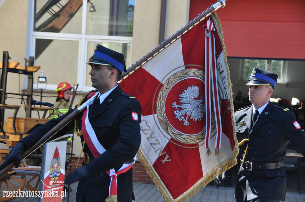 Awanse i odznaczenie z okazji Dnia Strażaka