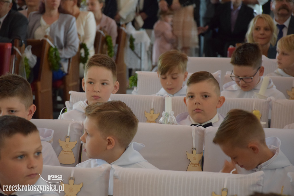 Dzieci z Magdalenki przyjęły p raz pierwszy sakrament komunii św.