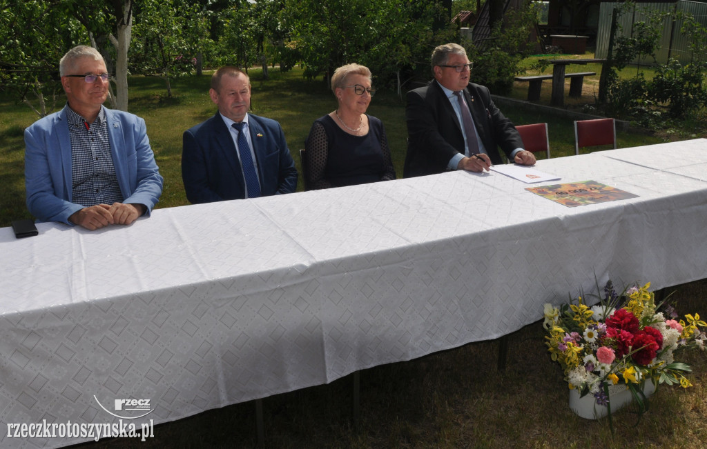 Ogrody działkowe w Sulmierzycach dostały pieniądze z samorządu wojewódzkiego