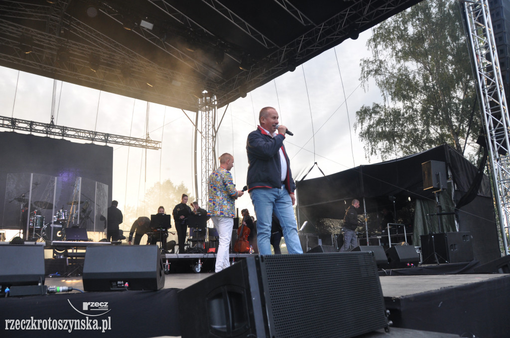 Męskie trio tenorów wystąpiło w Krotoszynie. Otwarcie Błonia - dzień trzeci