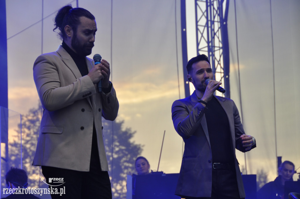 Męskie trio tenorów wystąpiło w Krotoszynie. Otwarcie Błonia - dzień trzeci