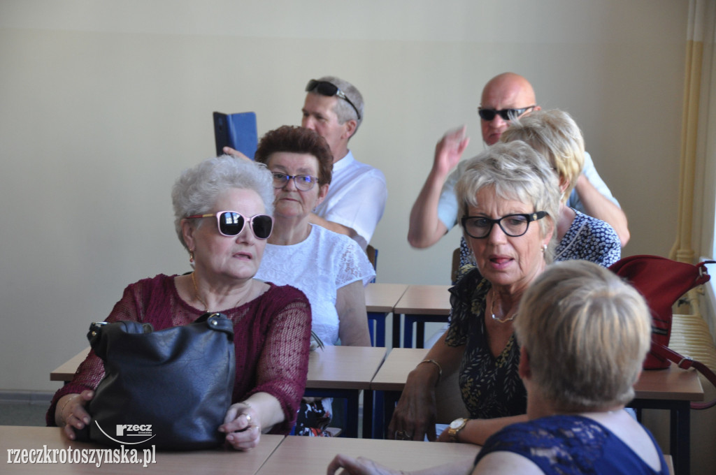 Przyjacielskie spotkanie absolwentów ceramy