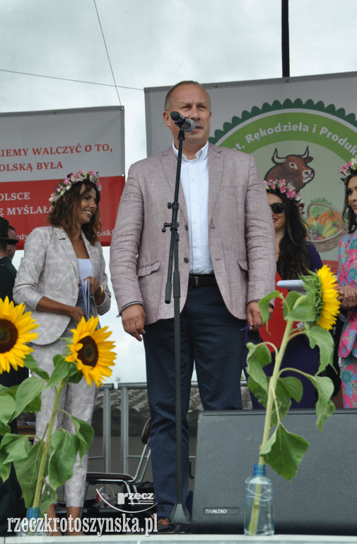 Rolnicza wystawa w Benicach i zabawa dla mas