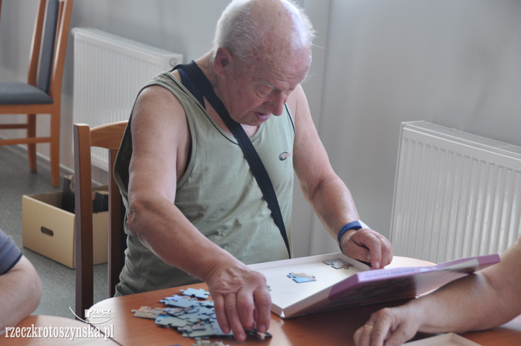 Jak spędzają czas uczestnicy Dziennego Domu Seniora?