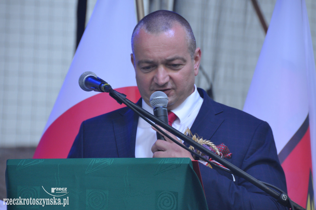 Powiatowe święto plonów w Kobylinie. Dziękowali za żniwa