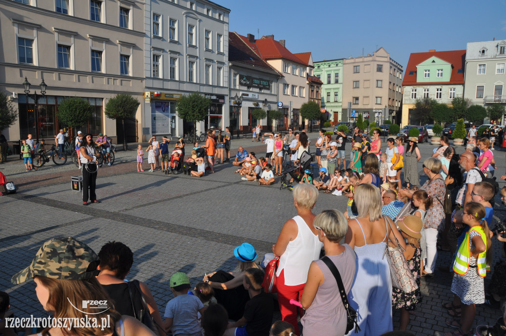 Artyści uliczni zawładnęli krotoszyńskim Rynkiem