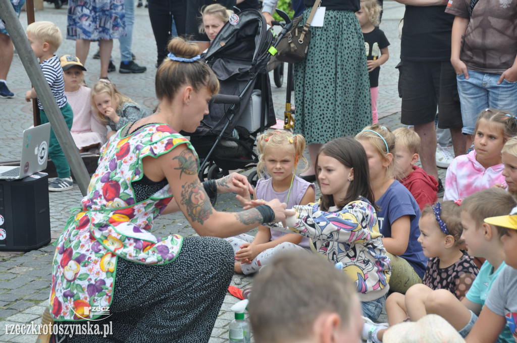 Artyści uliczni zawładnęli krotoszyńskim Rynkiem