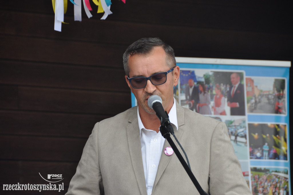 SENIORIADA W ŁAGIEWNIKACH. Muzyka, śpiew, tańce u dużo radości