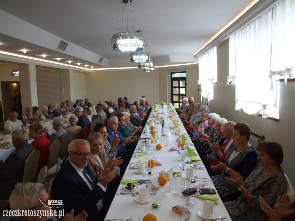 Związek emerytów zaprosił osoby powyżej 80 lat