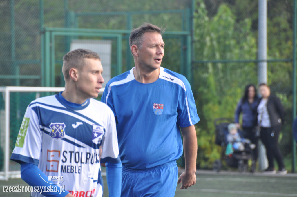 Księża i Samorządowcy zagrali w piłkę nożną