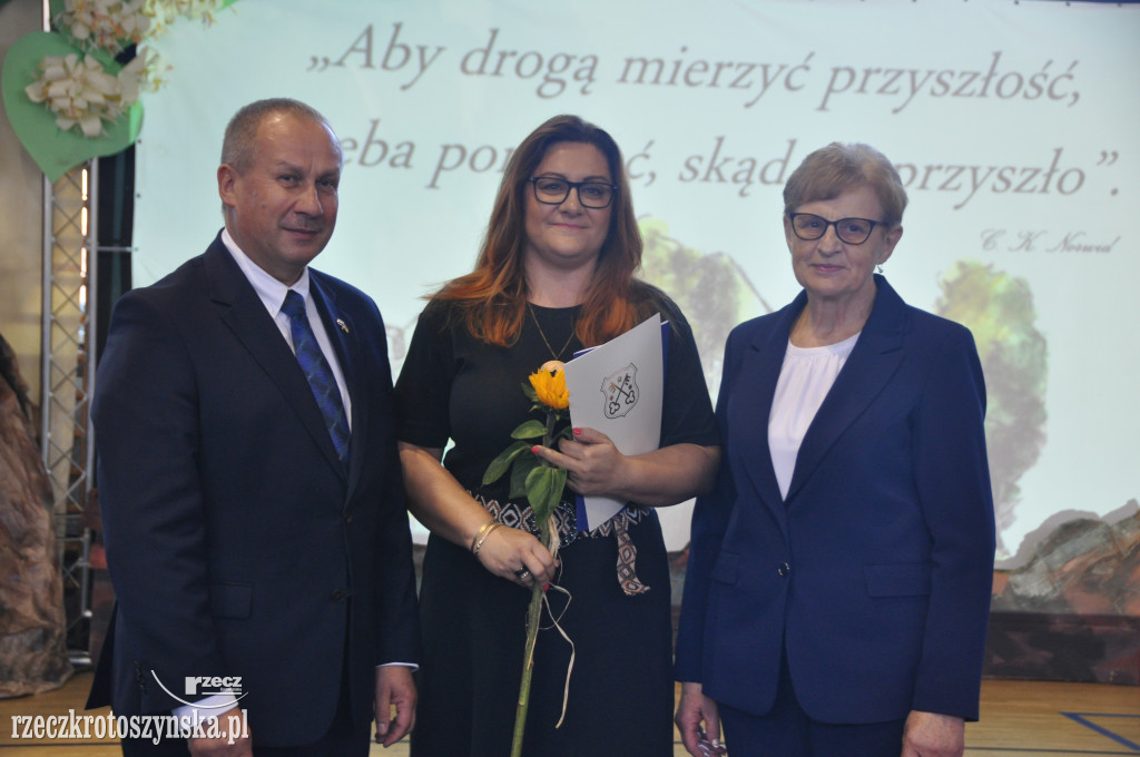 Uroczystość z okazji 185-lecia SP3 (cz.2)