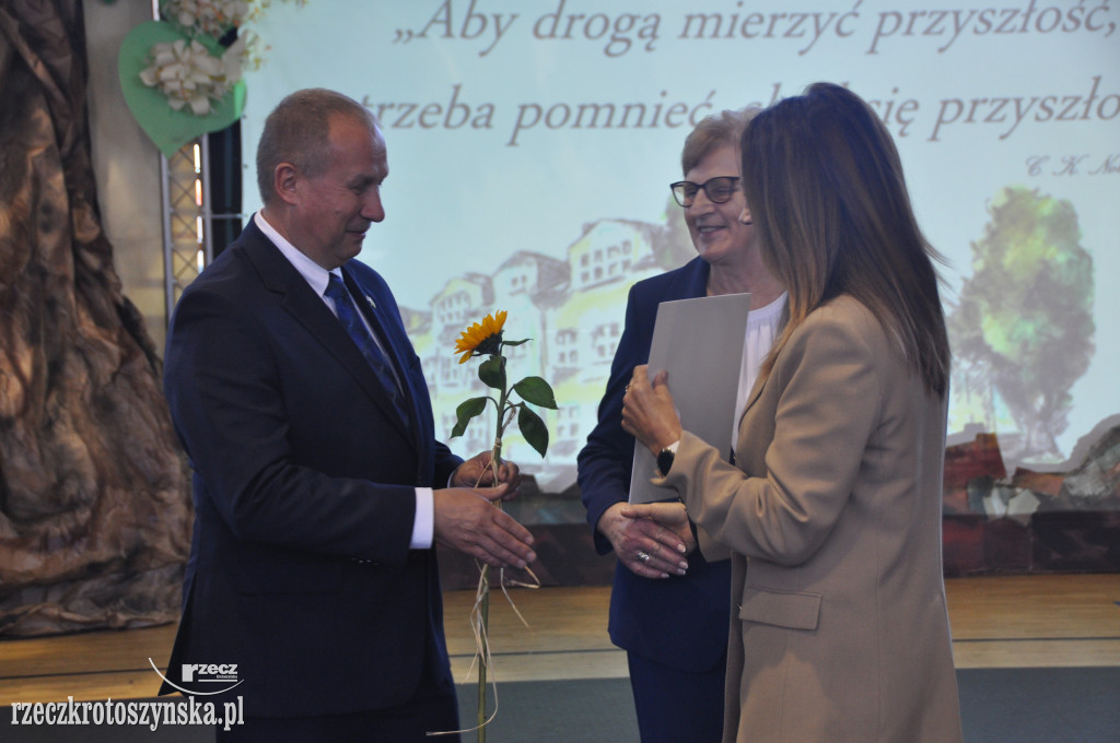 Uroczystość z okazji 185-lecia SP3 (cz.2)
