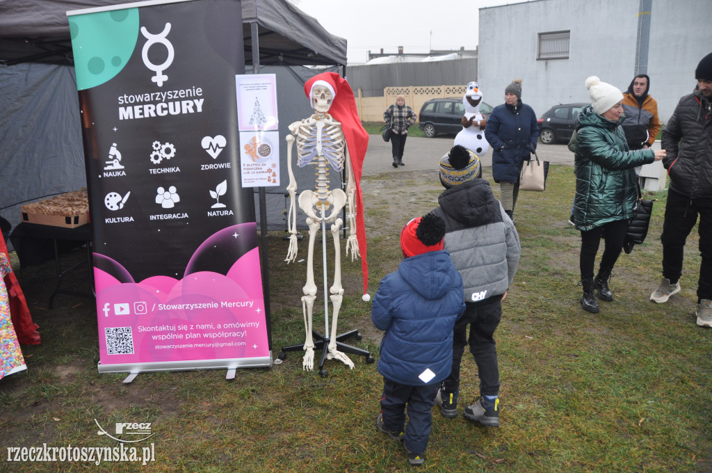 Świąteczny klimat na kiermaszu w Kobylinie