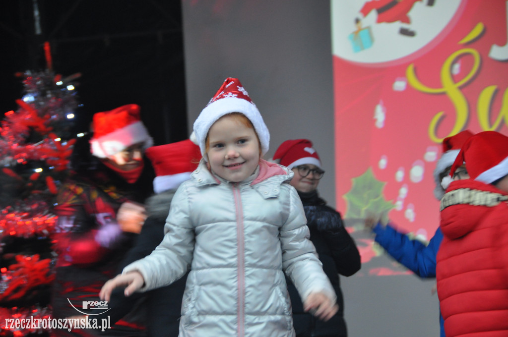 Świąteczny klimat na kiermaszu w Kobylinie