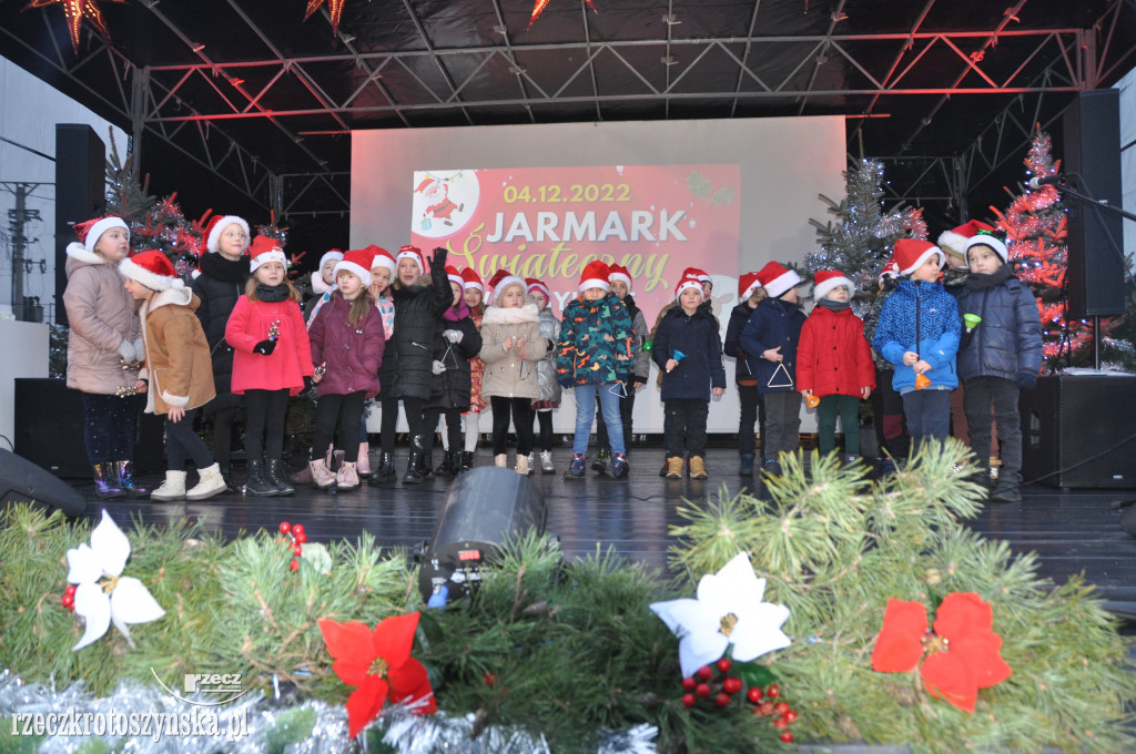 Świąteczny klimat na kiermaszu w Kobylinie