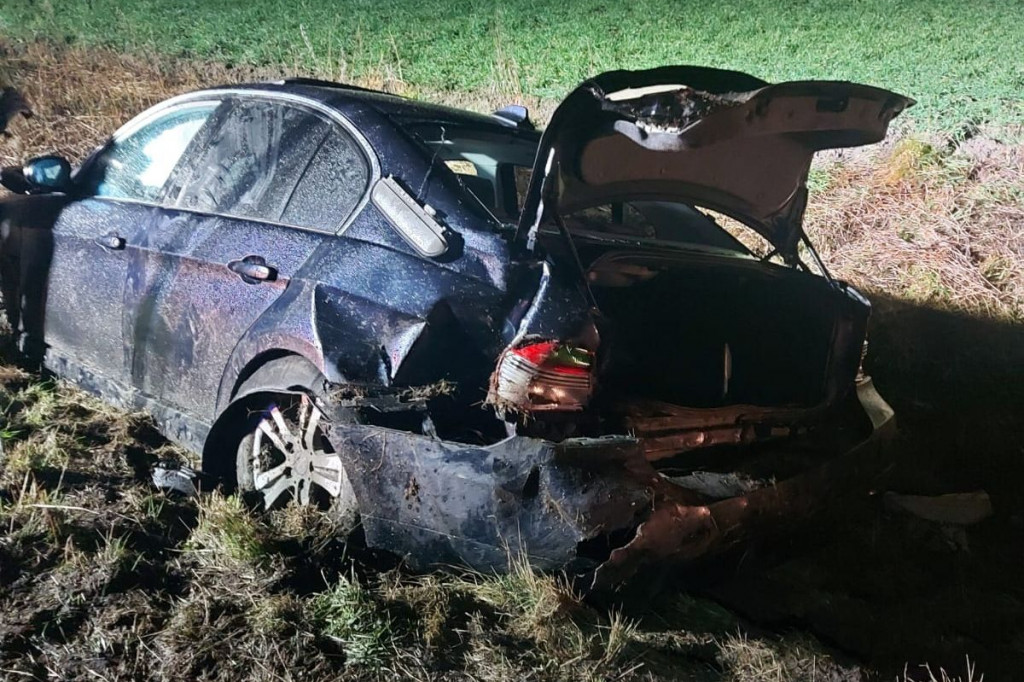 Nocny wypadek BMW w Wolenicach