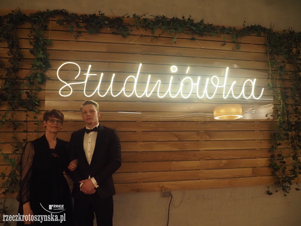 Studniówkowy bal w Kołłątaju