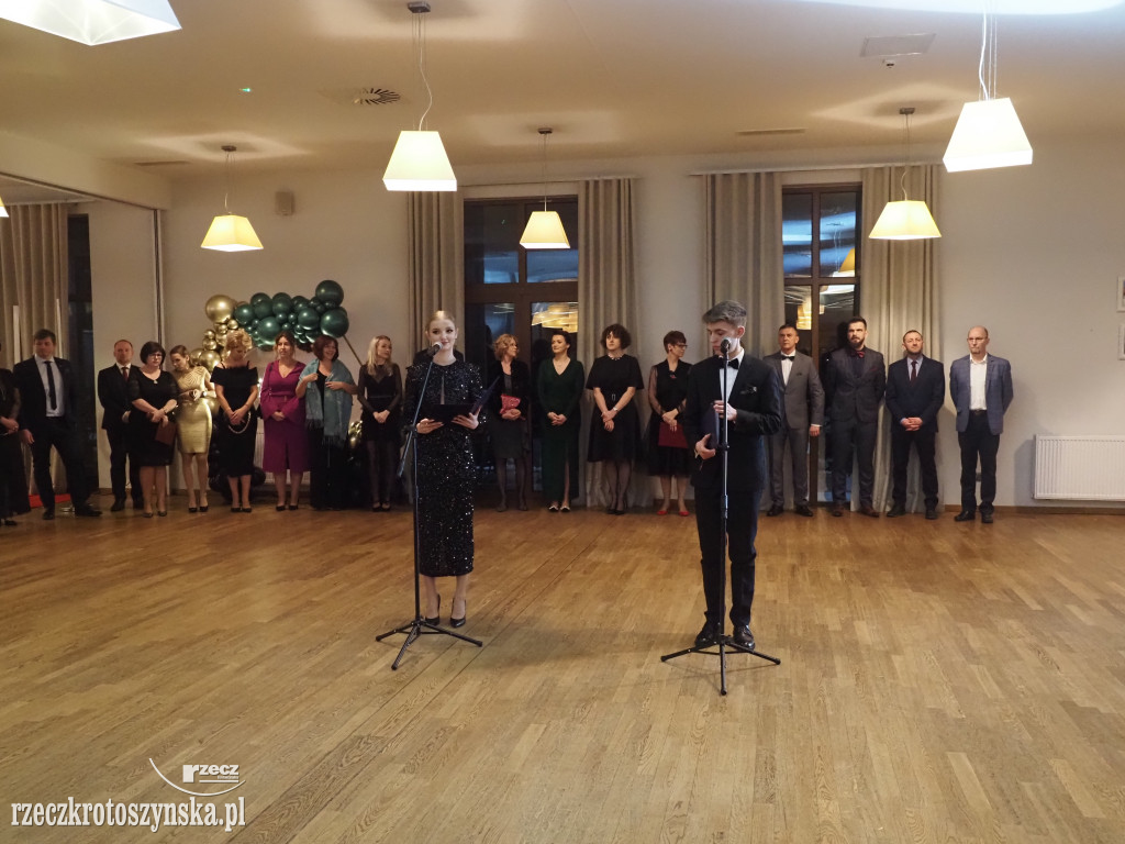Studniówkowy bal w Kołłątaju